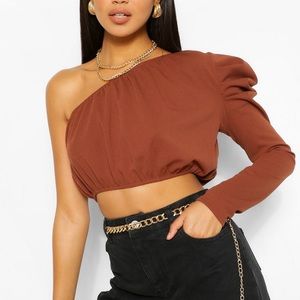 NWT The Extreme Shoulder Crop Top